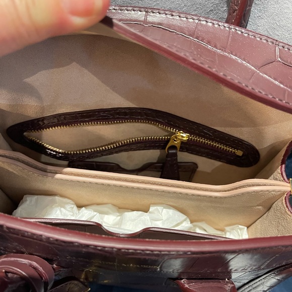 ♥️SOLD♥️AUTHENTIC MCQUEEN BURGUNDY HEROINE 21 BRAND NEW - Picture 3 of 3